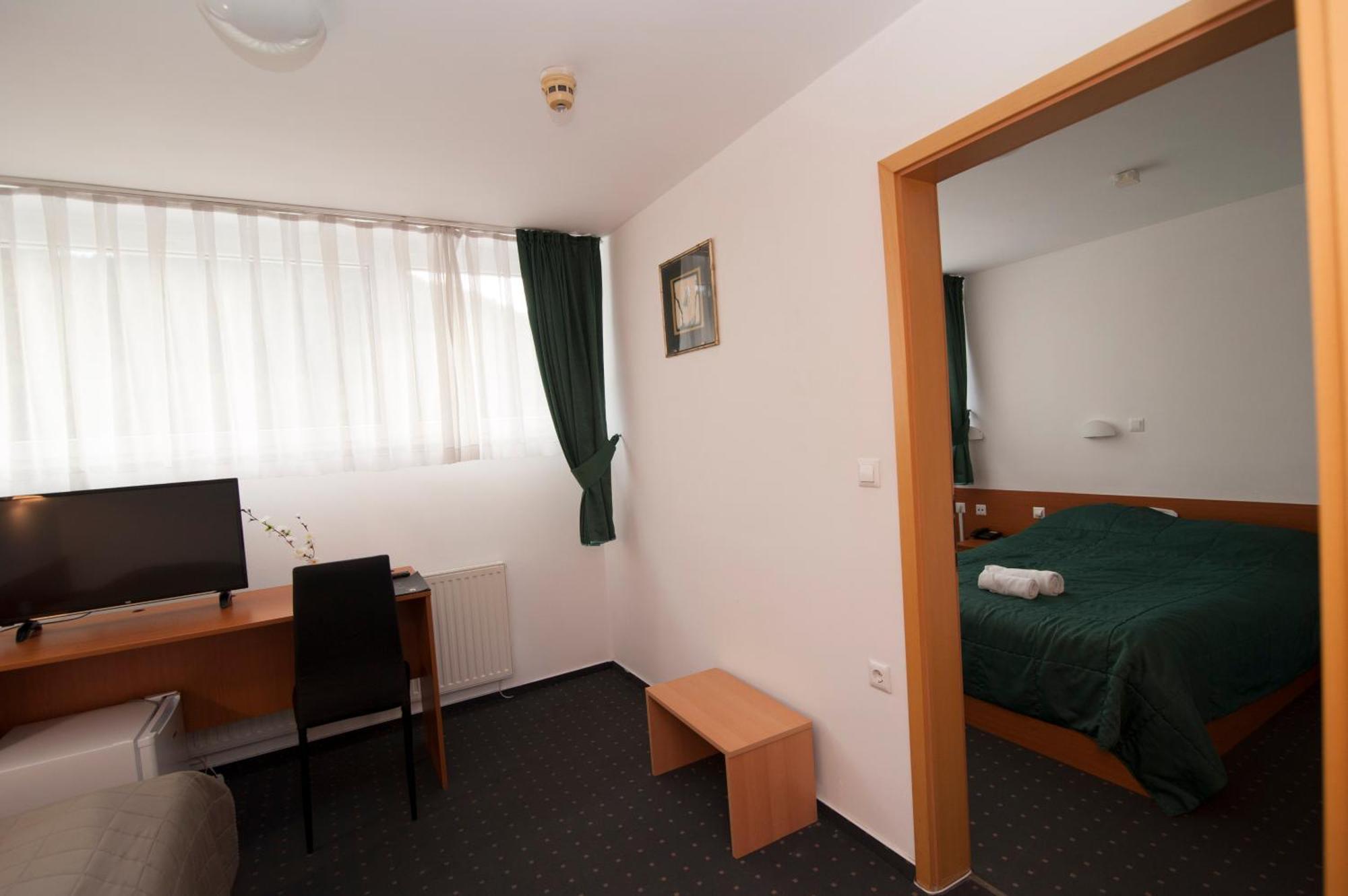 Hotel Faraon Celje Værelse billede