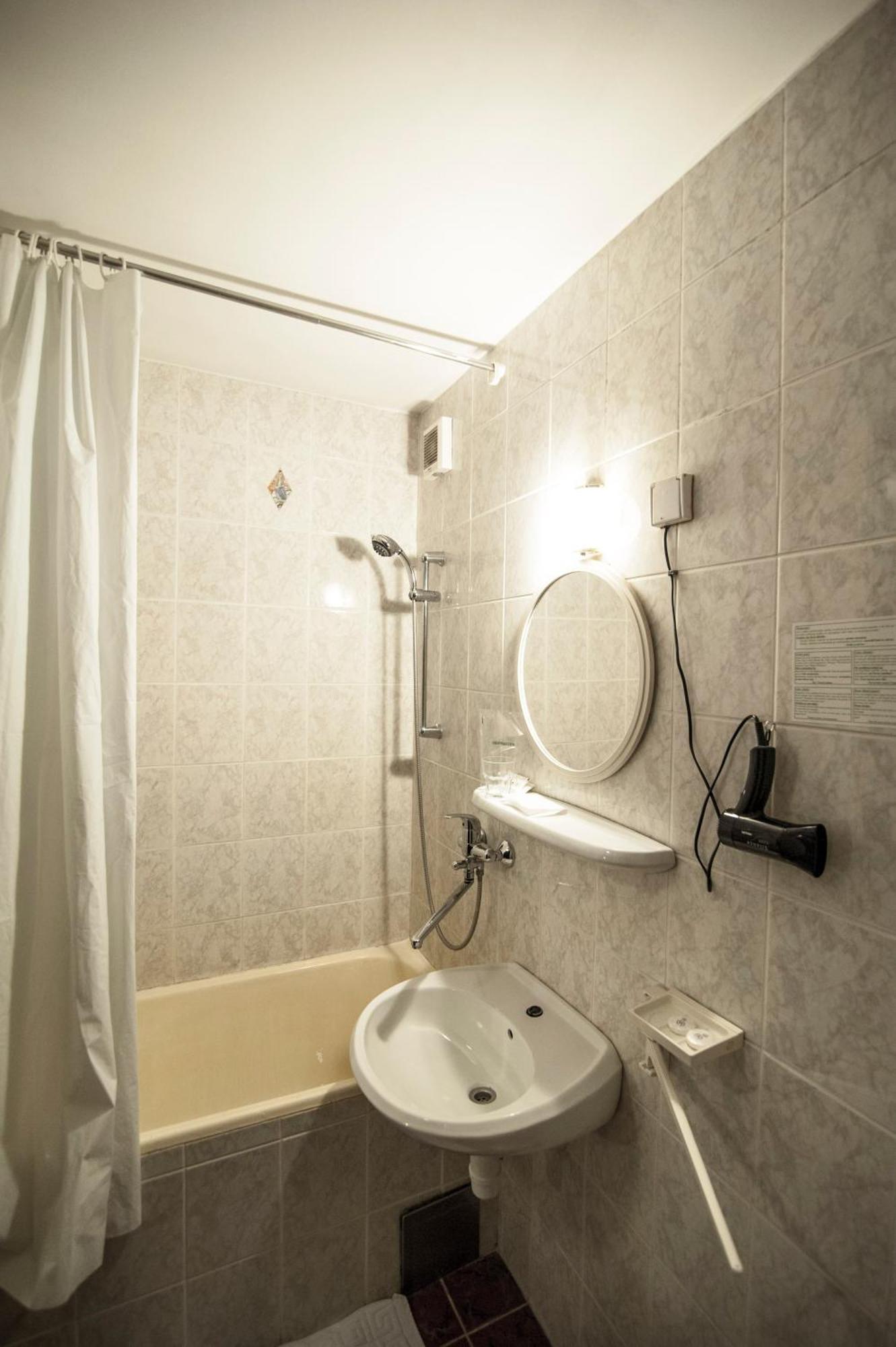 Hotel Faraon Celje Eksteriør billede