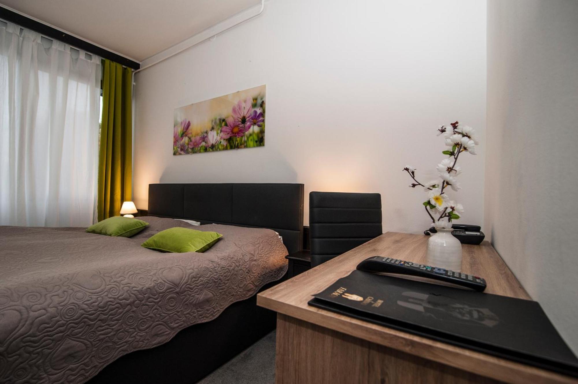 Hotel Faraon Celje Værelse billede